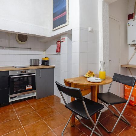 Lovely Apt In Bairro Alto Lisbona Esterno foto