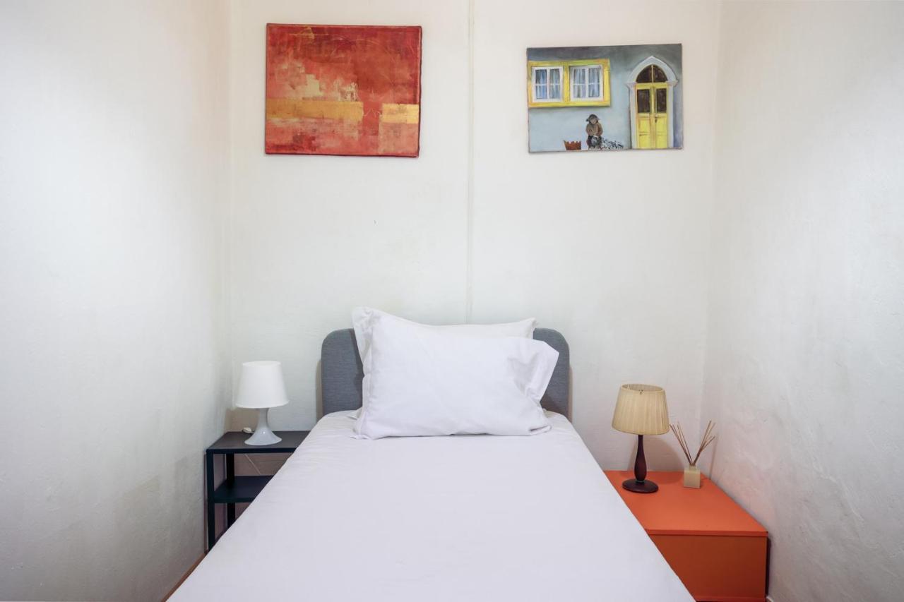 Lovely Apt In Bairro Alto Lisbona Esterno foto