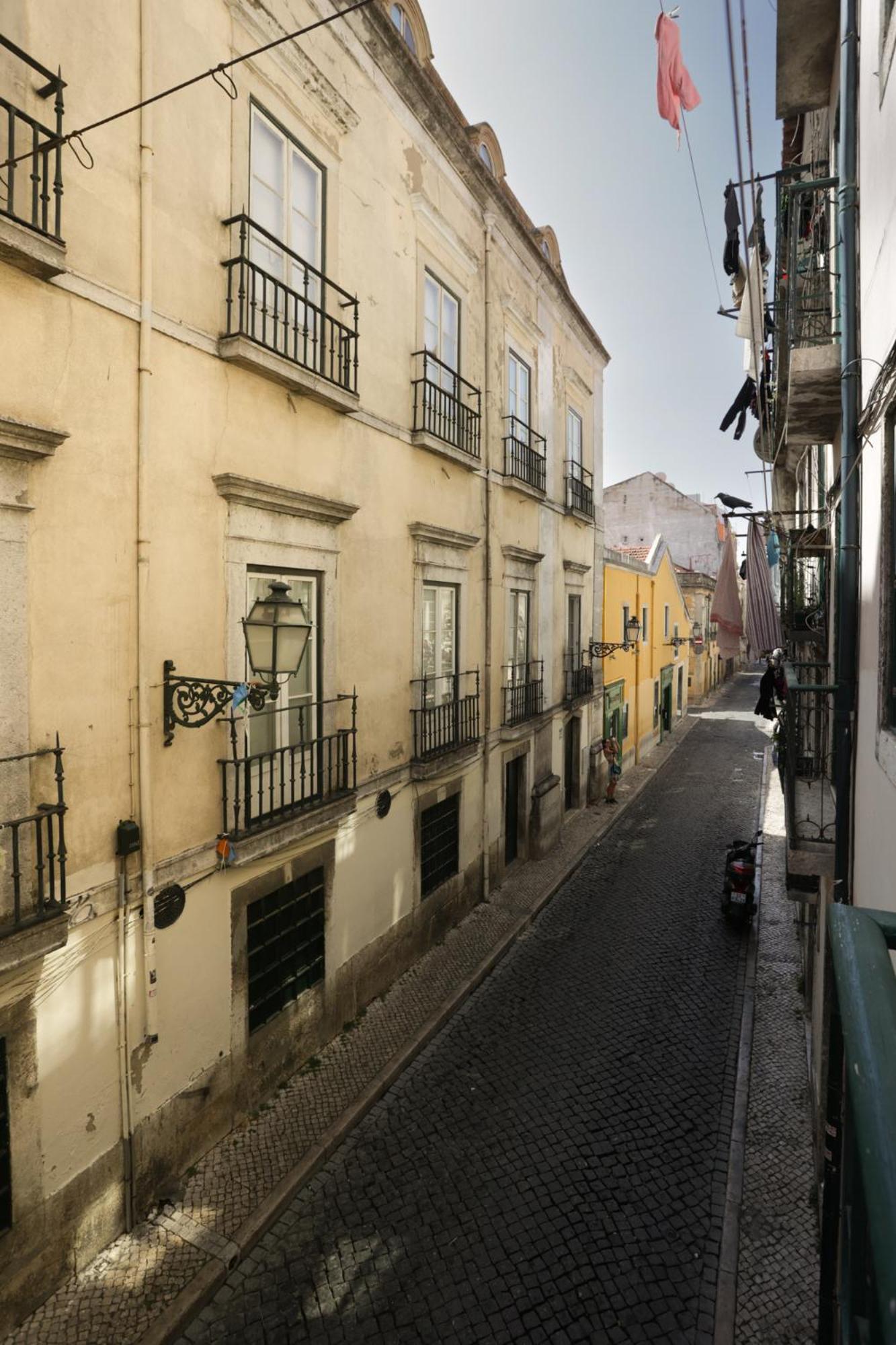 Lovely Apt In Bairro Alto Lisbona Esterno foto